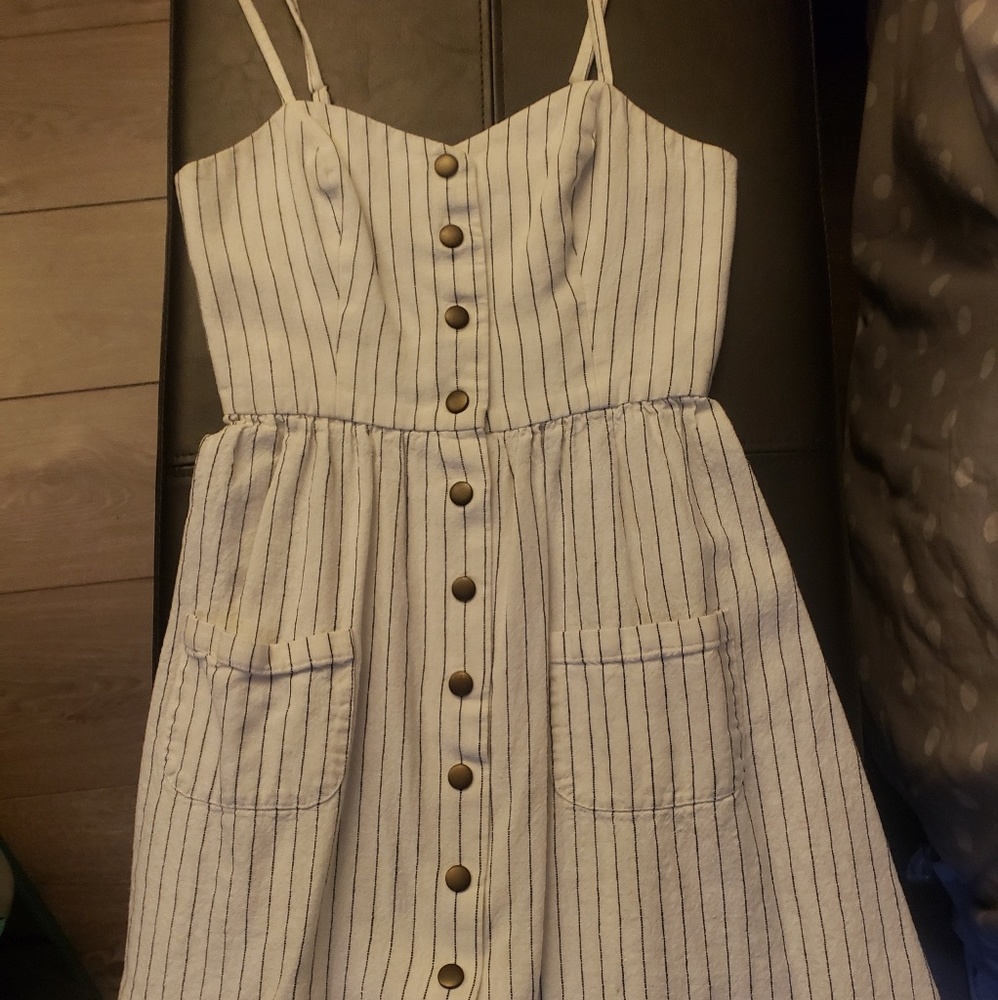 XS Pinstripe Linen/cotton blend button down dress